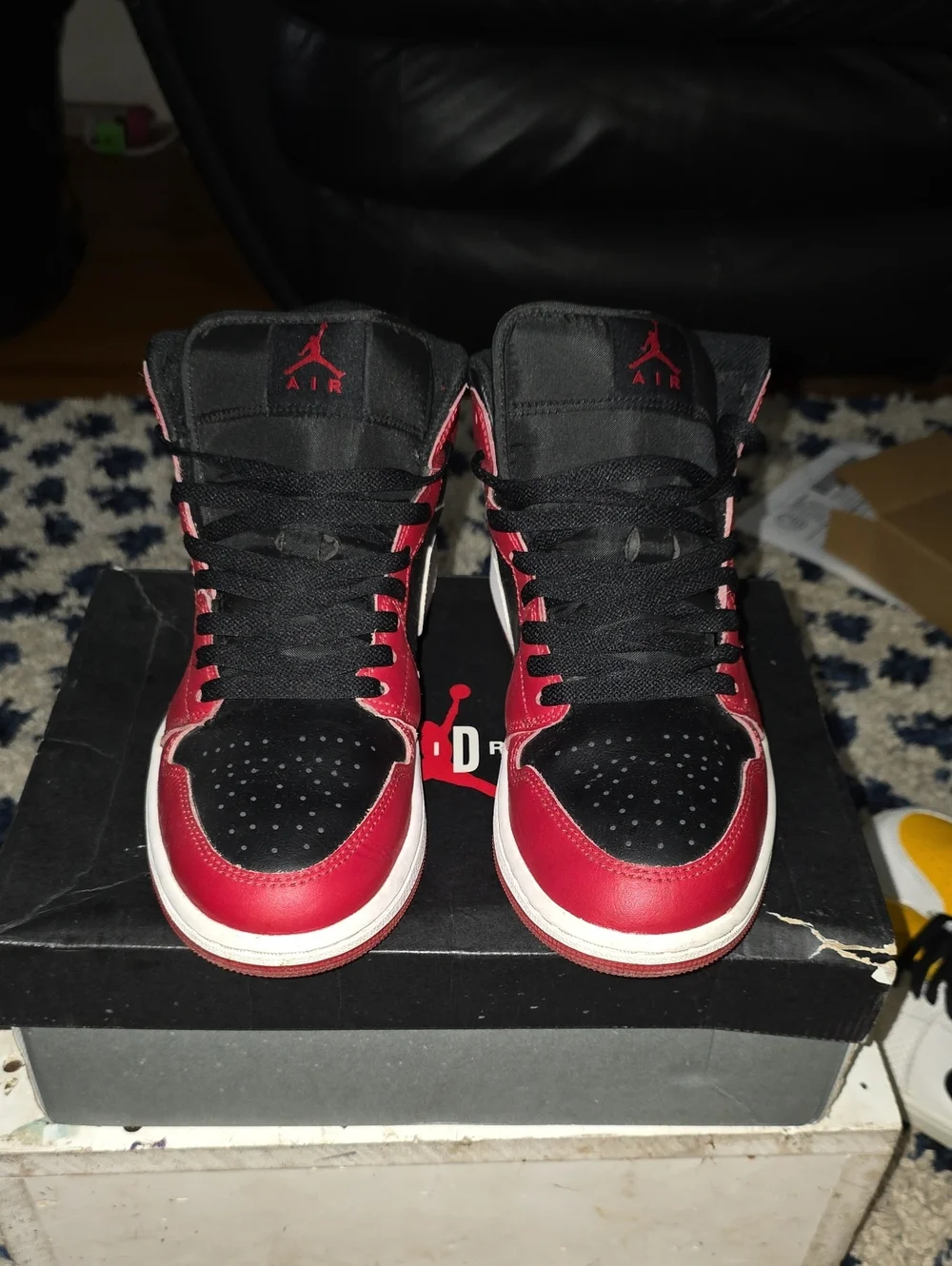 Air Jordan 1 Mid 